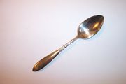 Rogers Bros 1847 QUEEN ANN / ST MORITZ Teaspoon