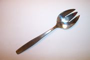 Rogers Cutlery MODERN LIVING Meat Serving Fork