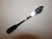 Rogers SRB69 HAMMERED Master Butter Knife