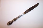 Wm Rogers Mfg CAMELOT / MELODY Modern Dinner Knife
