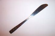 Wm Rogers Mfg SUNCREST / SPRING CHARM Master Butter Knife