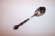Wm Rogers & Son ROYAL MANOR Sugar Spoon 