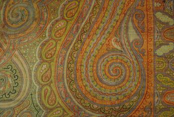 Antique Paisley 15-14
