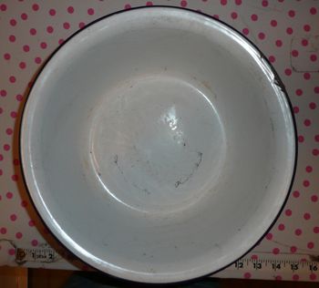 Vintage White Enamel Dye Bowl