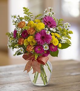 A pretty mix bouquet flowers