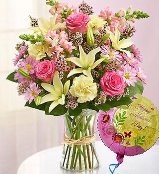 Bouquet and Balloon for Mom 