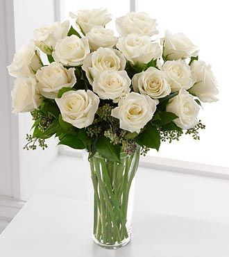 Long Stem White Rose Bouquet 18 rose