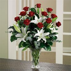 Loving Lilies & Roses - Vase variety