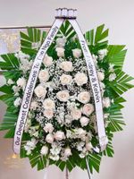 Rest In Peace - Sympathy Standing Spray Hoa phu&#769;ng &#273;i&#769;u
