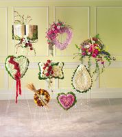 Specialty Arrangements 