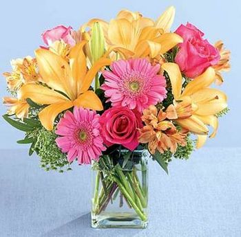 Sunshine Splendor Bouquet flowers