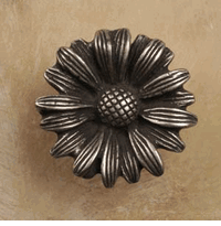 Daisy Cabinet Knob/Pull In Pewter