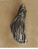 Medium Tassel Pewter Cabinet Knob/Pull (Right Facing)