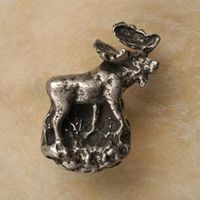 Moose On Mountain Pewter Cabinet Knob/Pull (Right Face)