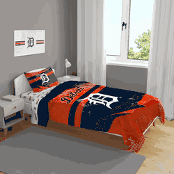 Detroit Tigers Slanted Stripe 4 PC Twin Bed in a Bag