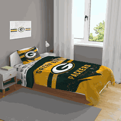 Green Bay Packers Slanted Stripe 4 PC Twin Bed in a Bag
