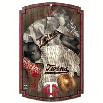 Minnesota Twins Wood Sign w/ Throwback Jersey