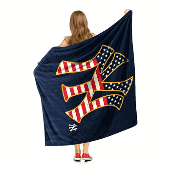MLB New York Yankees Celebrate Series Silk Touch Sherpa Throw