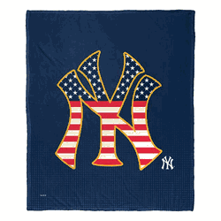 MLB New York Yankees Celebrate Series Silk Touch Throw