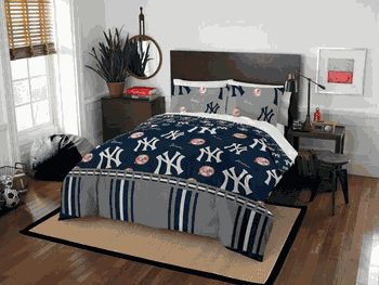 MLB New York Yankees Rotary Queen Bed In A Bag Set