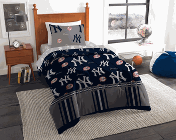 MLB New York Yankees Rotary Twin Bed In A Bag Set 64 x 86 Inches