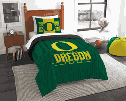 NCAA Oregon Ducks Modern Take Twin Comforter Set