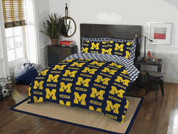 NCAA Rotary Michigan 7 PC Full Bed In Bag Set