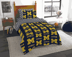 NCAA Rotary Michigan Wolverines 5 PC Twin Bed In Bag Set