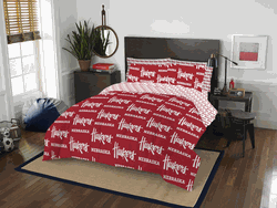 NCAA Rotary Nebraska 7 PC Queen Bed In Bag Set