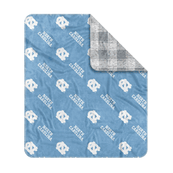 North Carolina Tar Heels Plush Sherpa Throw 50x60