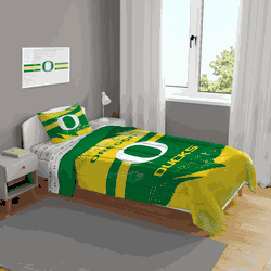 Oregon Ducks Slanted Stripe 4 PC Twin Bed in a Bag