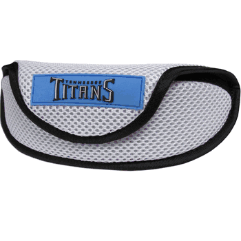 Our officially licensed soft sport glasses case has microfiber interior to prevent scratches and a velcro closure to secure the glasses. The sporty mesh material and colorful Tennessee Titans logo finishes off this fashionable and functional case.