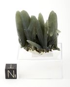 SOLD: large top museum Prasem cluster