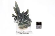 Museum quality Prasem green quartz cluster