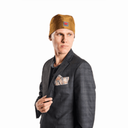 How Silk Beanies Can Ease Spring Wind Burn