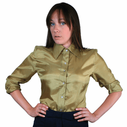 How To Choose Womens' Silk Shirts For Different Occasions