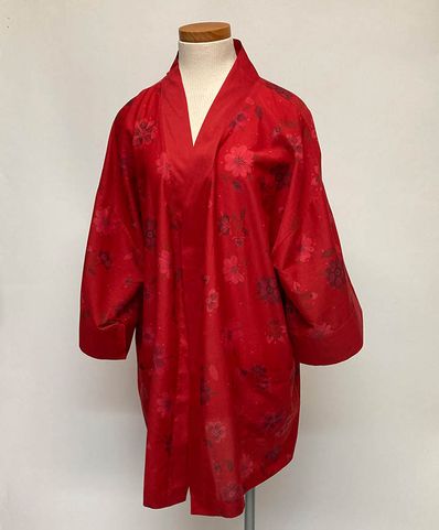Short Lava Red Floral Kimono