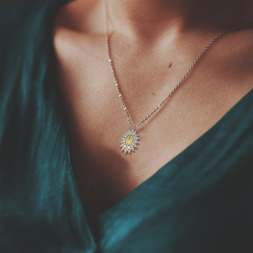 1-1/4 Inch Sterling Silver Bright Silver with 18KT Gold Plated Accents and Center Starburst Filigree Miraculous Medal