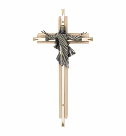 8 Inch Oak and Antiqued Pewter Risen Christ Wall Crucifix