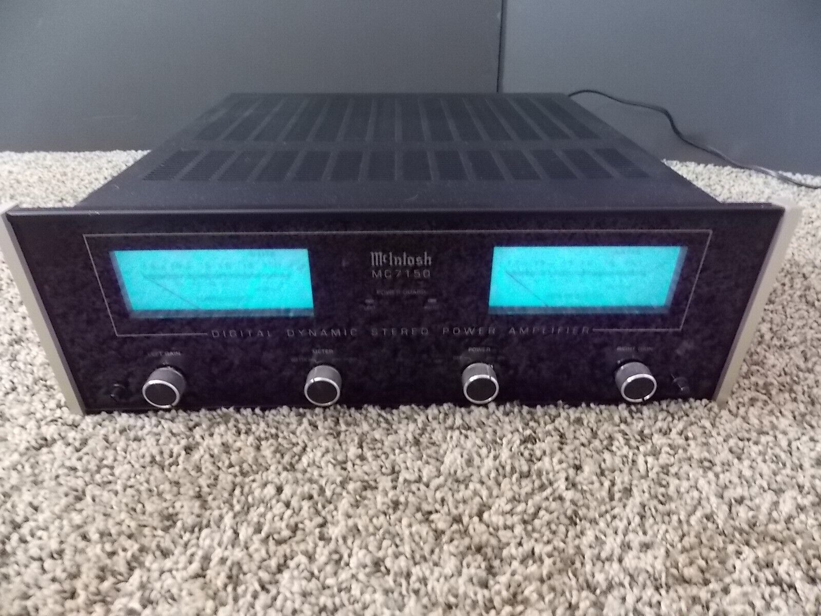 MCINTOSH MADE IN THE USA MC7150 AMPLIFIER