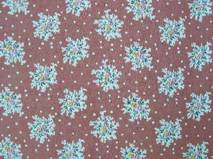 Jamestown Rust Fleurette Toss