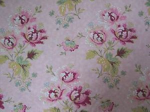 Small Empress Woo Tulip Toss