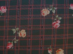 Yuwa Live Life Highland Green Plaid 816571