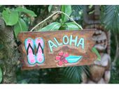 ALOHA Welcome Sign with Slippers. Tropical Driftwood Sign.  Island Inspired Tropical Pool Decor