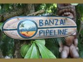 BANZAI PIPELINE Surfboard Sign with Painted Surfing Scene.  Roxy Surf Art. Tropical Tiki Decoration. Hawaiian Gifts with aloha...