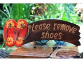 Hawaiian PLEASE REMOVE YOUR SHOES - Mahalo - Beach Bar Tiki Sign. Painted Wooden Plaque 