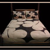 Hibiscus Ulu Nui Design Hawaiian Quilted Bedspread