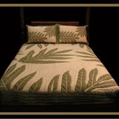 Lauae Ulu Nui Design - Hawaiian Quilted Bedspread
