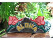 NEW!! ALOHA Tiki Bar Sign with Hibiscus Flowers. Hawaiian Gifts with Aloha...