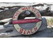 THIS WAY TO THE BEACH Vintage Style Nostalgia Welcome Sign - Weathered Nautical Sign - Coastal / Beach Decor - Gifts with Aloha...